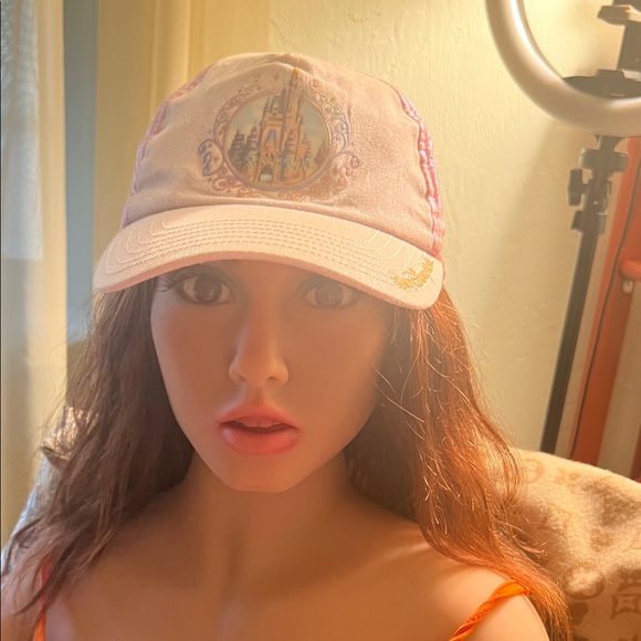 #0984+ Pink Disney Castle Cap - Picture 3 of 7